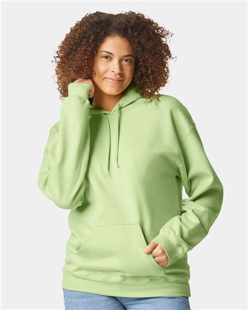 Gildan - Unisex Softstyle® Midweight Hooded Sweatshirt - SF500