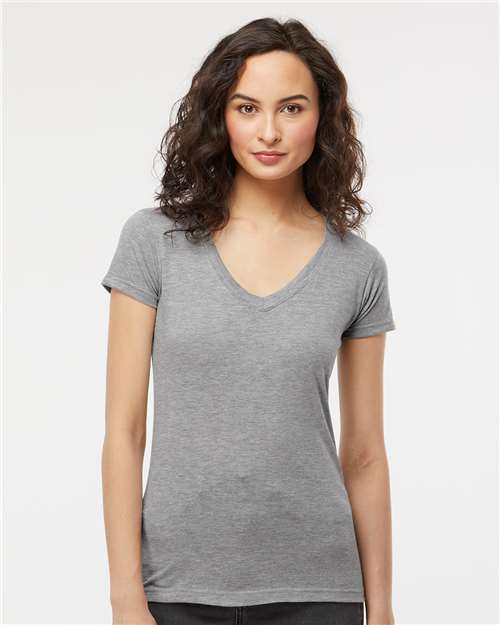 M&O - T-shirt Deluxe col en V en mélange de coton pour femmes - 3542